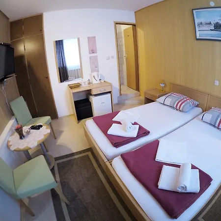 Pensionat House Lalita Fužine